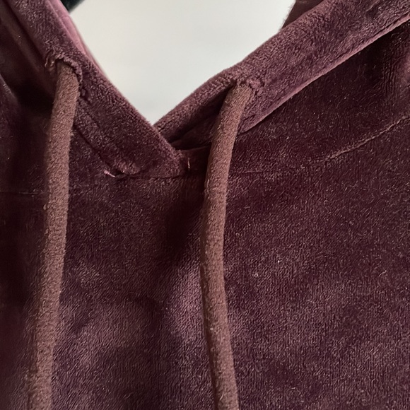 2 for 20$ Rocawear Short Sleeve Hoodie - Picture 2 of 3